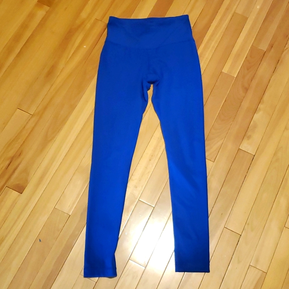 Nearly new condition SM yogalicious legging